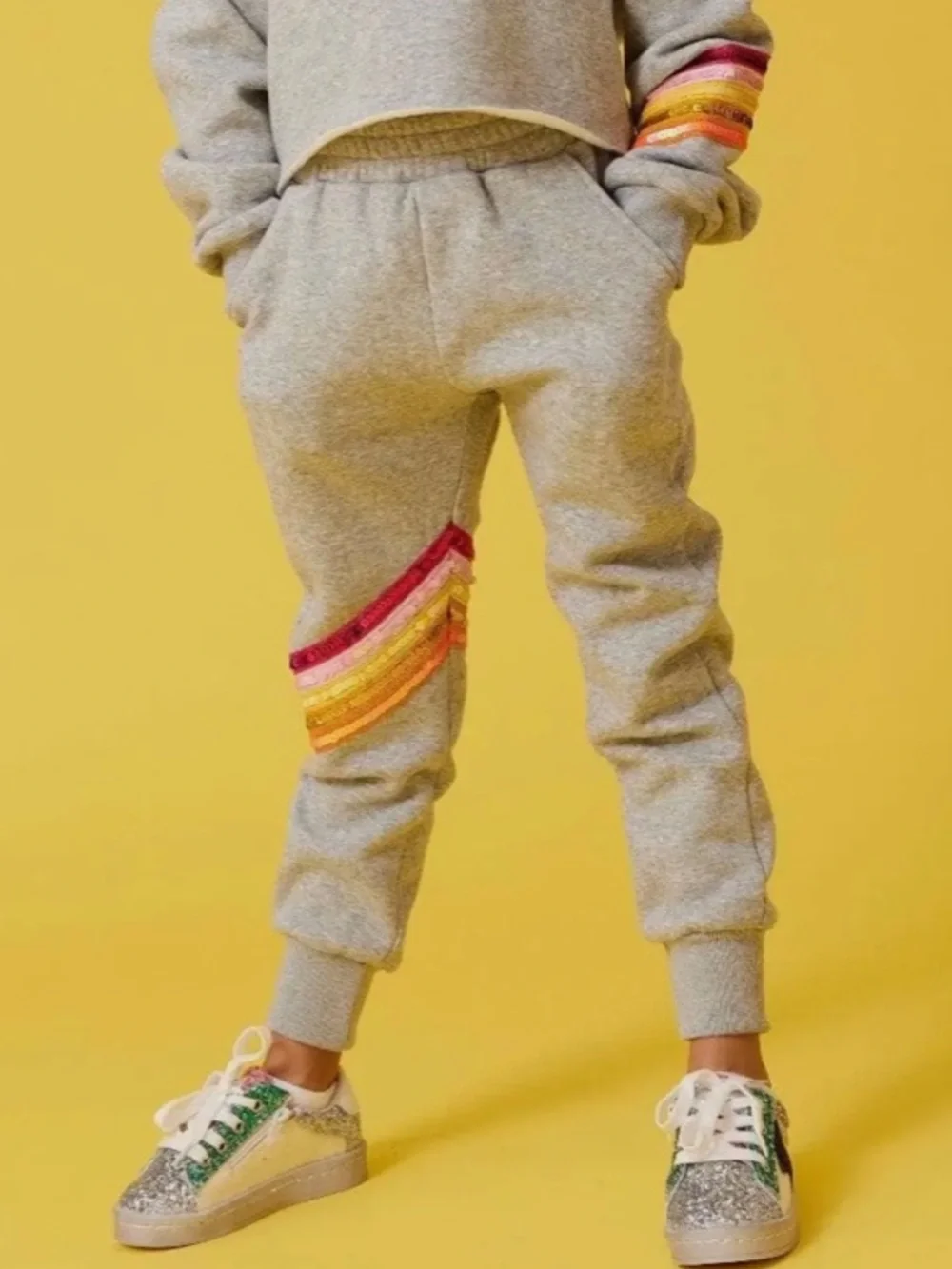 Lola + The Boys Wonder Woman Grey Sequin Jogger Pant Size 6